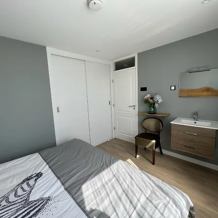 Spacious Holiday Home Within Walking Distance Of The North Sea Beach In De Koog De Koog  Exterior photo
