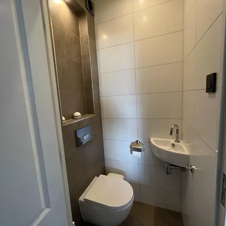 Spacious Holiday Home Within Walking Distance Of The North Sea Beach In De Koog De Koog  Exterior photo