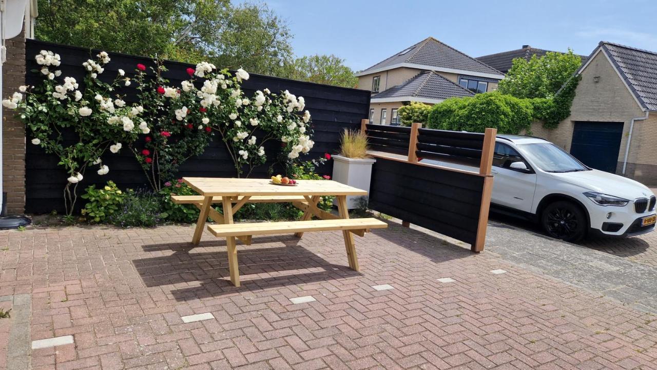 Spacious Within Walking Distance Of The North Sea In De Koog * De Koog (Texel)